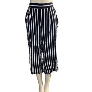 Black & White Striped Capri by H&M